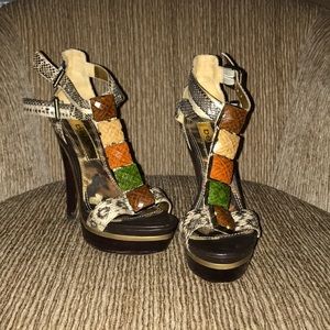 Bebe Safari Sandal Heels Shoes - size 6